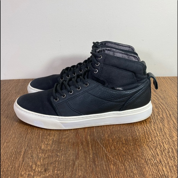 Vans Shoes | Vans OTW Collection Black Mid Mens Size 10 | Color: Black | Size: 10 | Tipee_1957's Closet